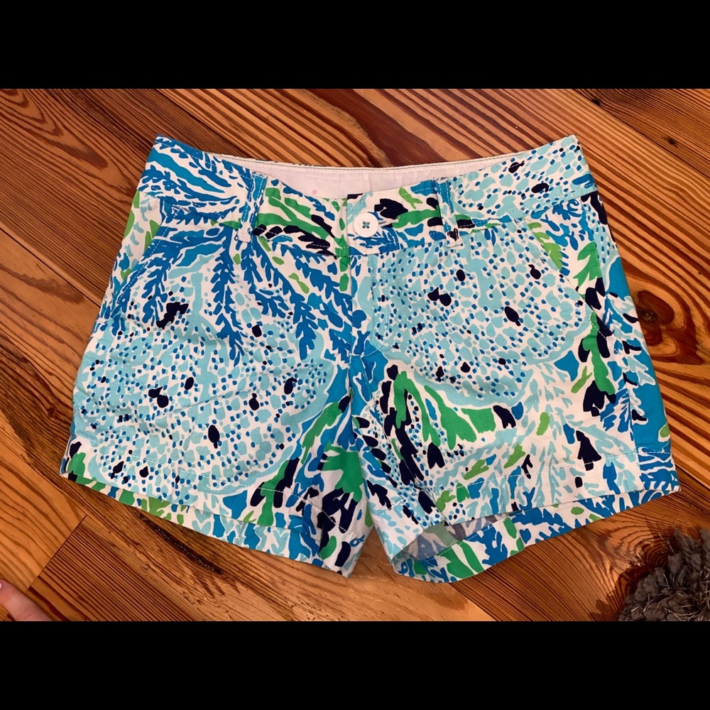 Never worn Lily Pulitzer Shorts!!! Size 00.
